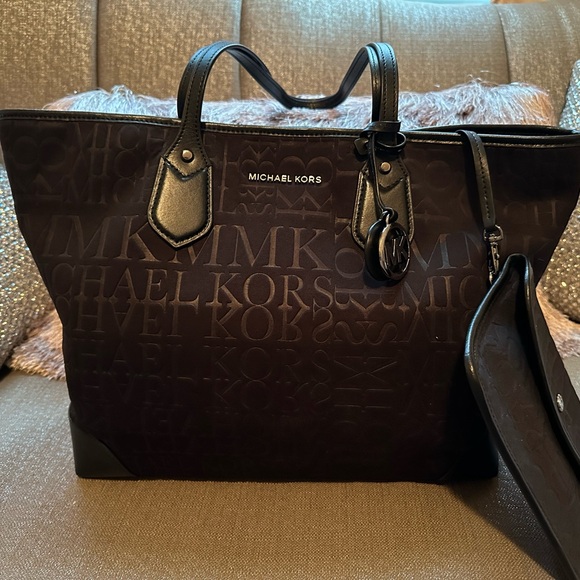 Michael Kors Tote - Picture 2 of 11